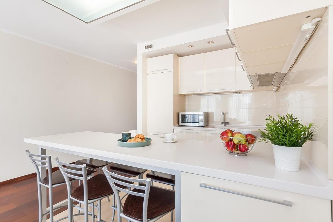 Apartament In Gedimino Av By Urban Rent *